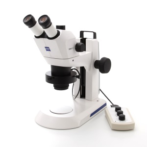 Estereomicroscopio Stemi 305 trino